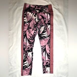 Pink Floral Compression Workout Set – Medium Leggings & Large Sports Bra – Match